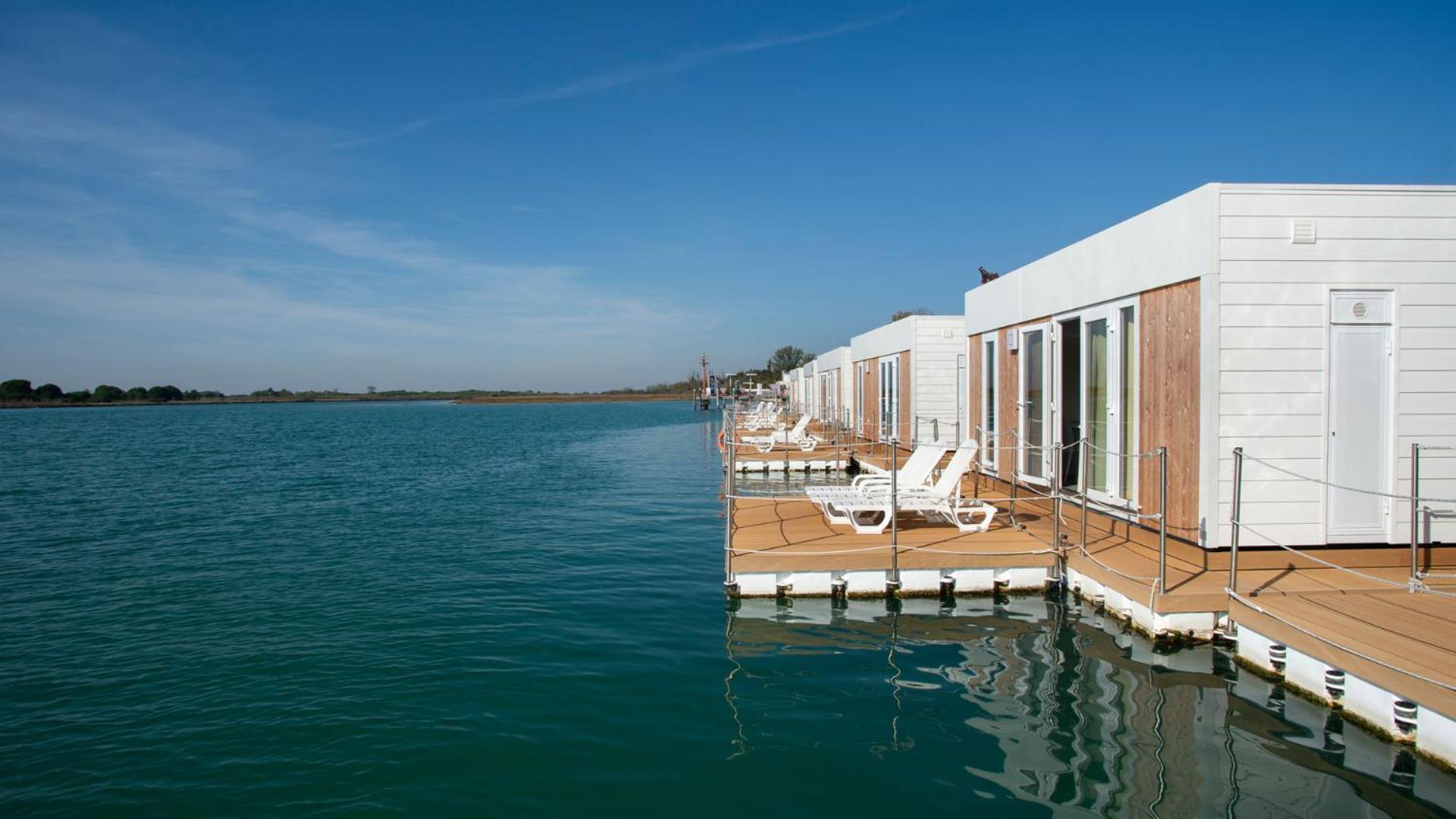 Marina Uno Floating Resort Lignano Sabbiadoro Bilik gambar